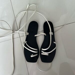 A Emery flat sandals with stripes